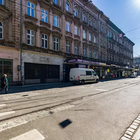 Center Okraglak Gwarna By Renters Poznan